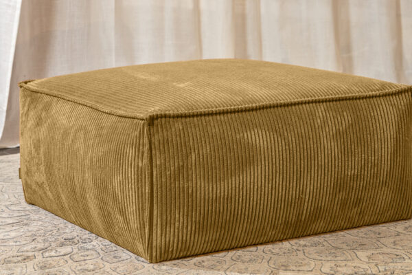 Robust fotpall 80x80 i manchestertyget Cordob 8248 Senap